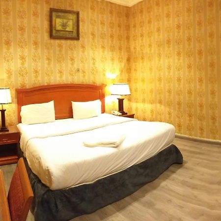 Qasr Al Khalij Hotel Riyad Extérieur photo