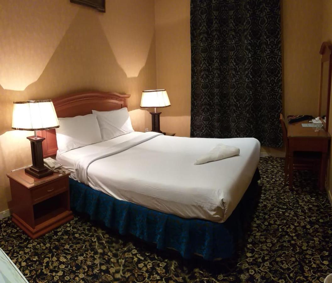 Qasr Al Khalij Hotel Riyad Extérieur photo